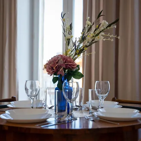 公寓 Stara Praga - Location, Balcony - By Rentujemy