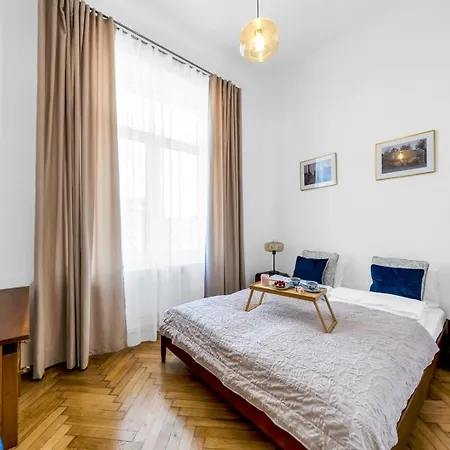 Stara Praga - Location, Balcony - By Rentujemy Varşova