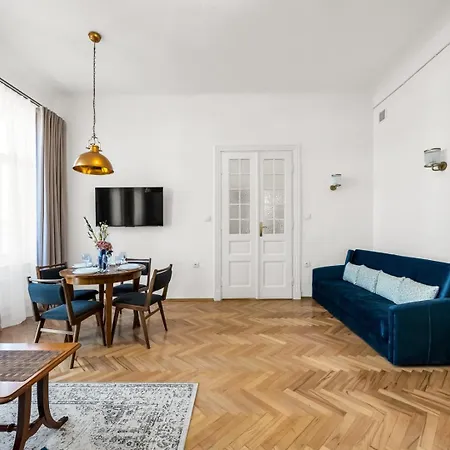 Stara Praga - Location, Balcony - By Rentujemy Appartement *